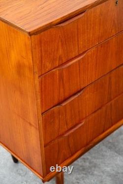 Mid Century Danish Modern Chest of Drawers Dresser Teak Wood Mobler 4 Vintage