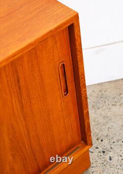 Mid Century Danish Modern Credenza Sideboard Cabinet Teak Poul Hundevad Media