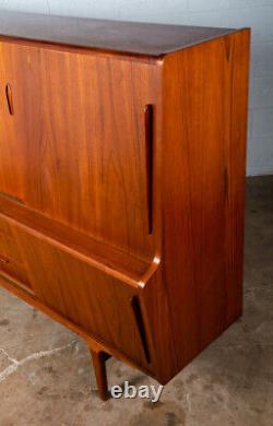 Mid Century Danish Modern Credenza Teak Sideboard Large Cabinet Drawers Doors NM