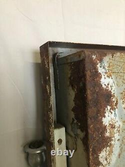Mid Century Metal Recessed Medicine Cabinet Chrome Sconces Old Hotel VTG 493-23B