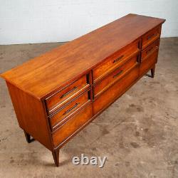 Mid Century Modern Dresser Credenza Dixie 9 Drawer Vintage Walnut Danish Drexel