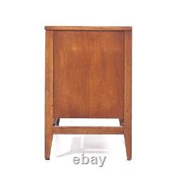 Mid-Century Modern Walnut Buffet Side Cabinet Credenza Broyhill Brasilia