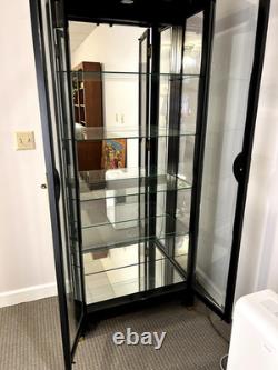 Oriental Curio China Cabinet