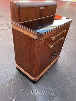 Outstanding Donald Deskey Art Deco Dentist Cabinet/bar