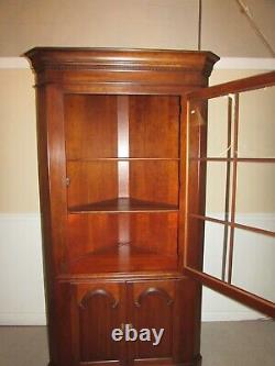 Pennsylvania House Cherry Corner Cabinet Curio, China Closet, Bubble Glass