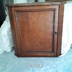 Primitive/vintage Antique OAK Hanging Wall CORNER CABINET Cupboard