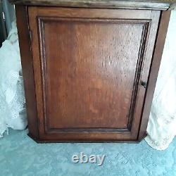 Primitive/vintage Antique OAK Hanging Wall CORNER CABINET Cupboard