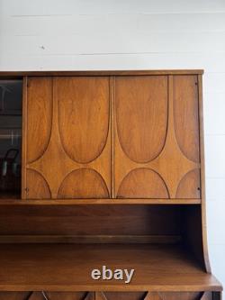 RARE STYLE-Broyhill Brasilia Two Piece Walnut Hutch China Cabinet Credenza