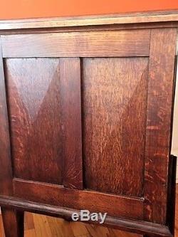 Rare Antique Arts & Crafts Cupboard/Cabinet/SideTable Quartersawn Oak Gold Fleck