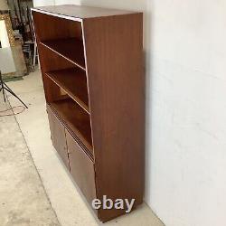 Scandinavian Modern Teak Bookcase or Display Cabinet