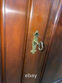 Statton Chippendale Style Solid Cherry Corner Cabinet with Keys