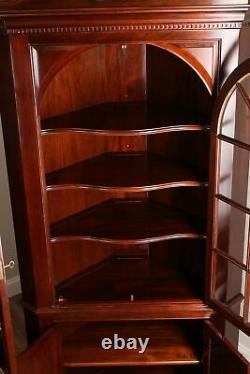 Stickley Chippendale Style Large Pair Mahogany Corner Cabinets