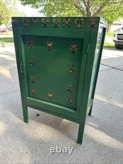 VTG Green Folk Art 3 Shelf CABINET CUPBOARD APOTHECARY BOX COUNTRY PRIMITIVE