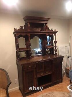 Victorian Mahogany Breakfront Cabinet