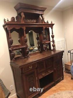 Victorian Mahogany Breakfront Cabinet