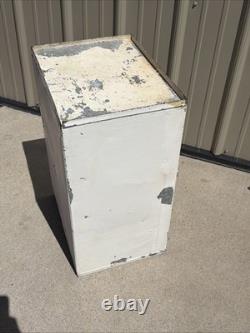 Vintage Antique Old Galvanized Steel Metal Bread Cake Safe Box Cabinet Cub board