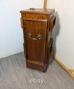 Vintage Art Deco English Regency Flip Top Cellarette Liquor Bar Rolling Cabinet