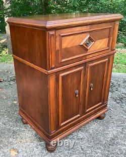 Vintage Bar or Record Player Cabinet with Lift Top (Local Atlanta Pick-up Only)