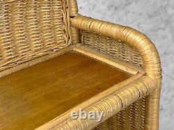 Vintage Boho Chic Natural Wicker Woven Wall Hanging Trinket Shelf