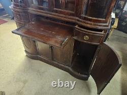 Vintage Breakfront China Cabinet. Mahogany Vanleigh Furniture Company