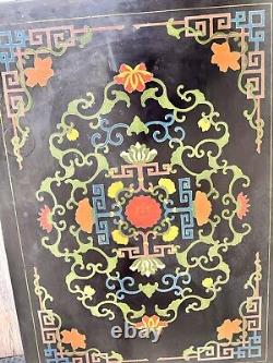 Vintage Chinoiserie Hand-Painted Lacquered Cabinet H25xW25xD18