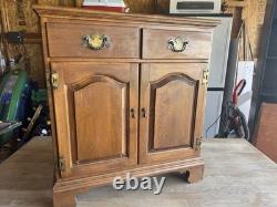 Vintage Ethan Allen Baumritter Heirloom Nutmeg Maple Wood Governor's Cabinet