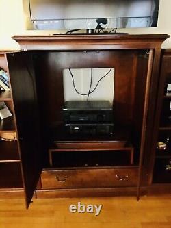 Vintage Etthan AllenArmoire 2 Cabinets HomeTheatre styled (PICK-UP ONLY) Chicago