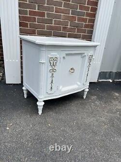 Vintage French Provincial White Cabinet, White Console Cabinet 29.5x17x26