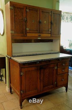 Vintage Hoosier Cabinet. Hutch