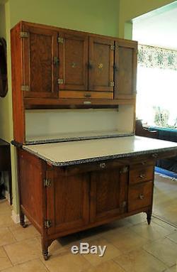 Vintage Hoosier Cabinet. Hutch
