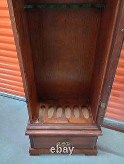 Vintage Mastercraft SJ Bailey And Sons 6 Gun Cabinet