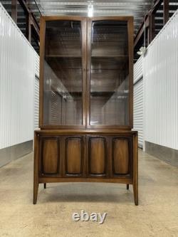Vintage Mid Century Modern China Cabinet by Broyhill Emphasis