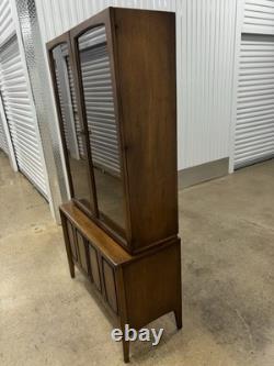Vintage Mid Century Modern China Cabinet by Broyhill Emphasis