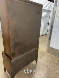 Vintage Mid Century Modern China Cabinet by Broyhill Emphasis
