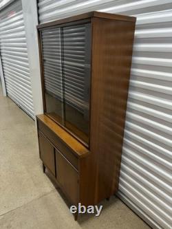 Vintage Mid Century Modern China Cabinet by Broyhill Lenior House