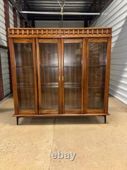Vintage Mid Century Modern China Hutch