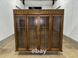 Vintage Mid Century Modern China Hutch