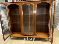 Vintage Mid Century Modern China Hutch
