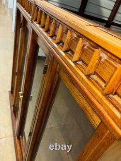 Vintage Mid Century Modern China Hutch