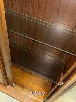 Vintage Mid Century Modern China Hutch