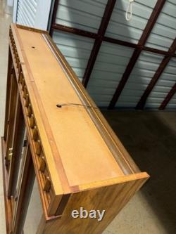 Vintage Mid Century Modern China Hutch