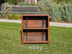 Vintage Mid-Century Modern Record Cabinet / Open Bookshelf Vintage Mid-Century Modern Record Cabinet / Open Bookshelf