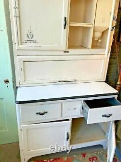 Vintage Sellers Hoosier Cabinet with Flour Sifter