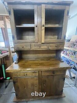 Vintage Wooded 2-Piece Hutch. Missing glass on doors