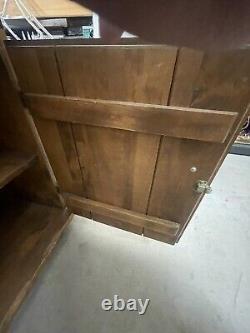 Vintage Wooded 2-Piece Hutch. Missing glass on doors