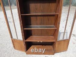 Vintage Wooden China Cabinet Hutch Cupboard Buffet Lighted