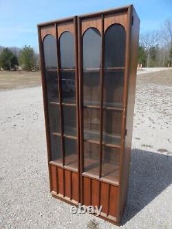 Vintage Wooden China Cabinet Hutch Cupboard Buffet Lighted