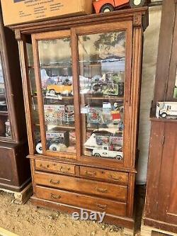 Vintage antique quartersawn Oak 2 door upright cabinet 72 h x 45.5 w x 18 d