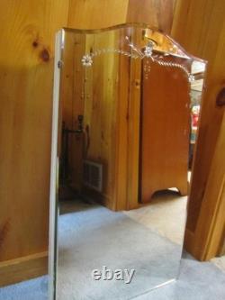 Vtg 1950s Medicine cabinet beautiful archtop beveled and engraved mirror