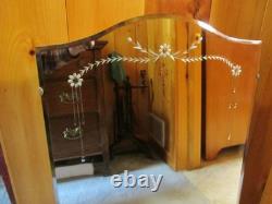 Vtg 1950s Medicine cabinet beautiful archtop beveled and engraved mirror